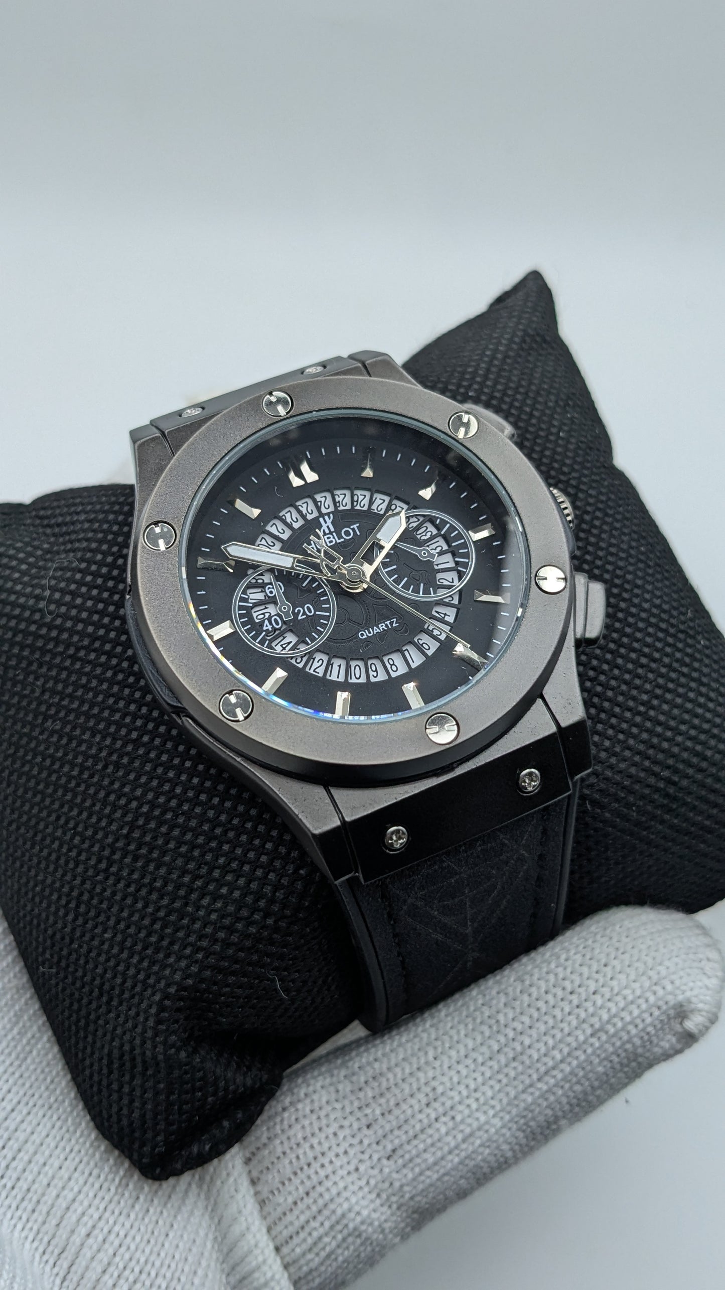 Hublot watch for man and boys|Men’s Watch Hublot Stylish and durable design Perfect  Comfortable to wear with adjustable strap